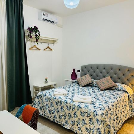 The Galaxy House Hotell Pisa Exteriör bild