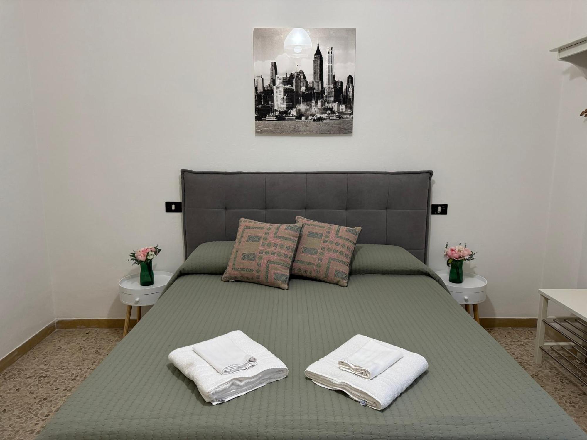 The Galaxy House Hotell Pisa Exteriör bild