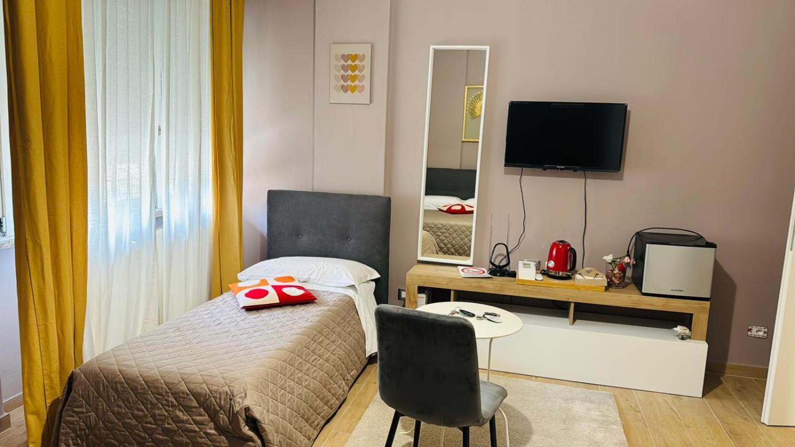 The Galaxy House Hotell Pisa Exteriör bild